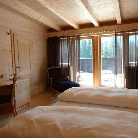 Hotel Ciasa Salares San Cassiano  Exteriör bild