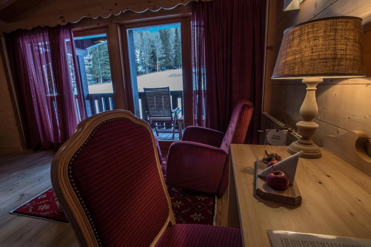 Hotel Ciasa Salares San Cassiano  Exteriör bild